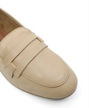 Load image into Gallery viewer, Luna Sole Corey Flat Shoes