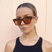 Load image into Gallery viewer, Reality Eyewear | Anvil | Light Turtle