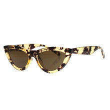 Load image into Gallery viewer, Reality Eyewear | Kiss Kiss | Honey Turtle